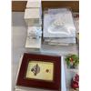 Image 4 : Ornaments, trinket plate, frame