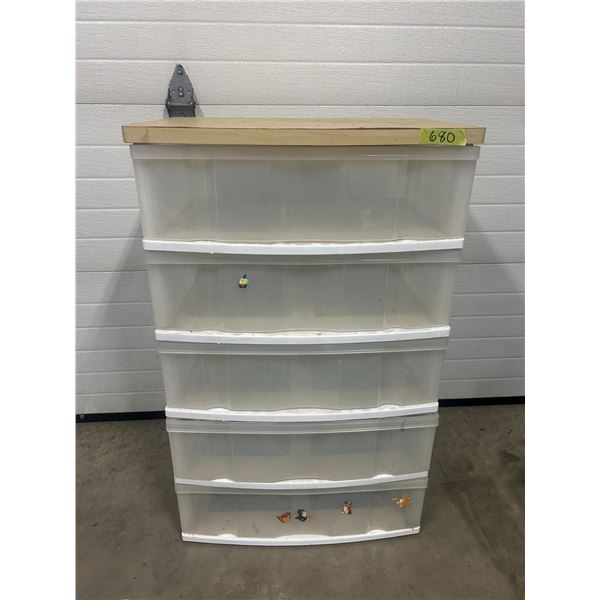 Dresser - Plastic Drawers