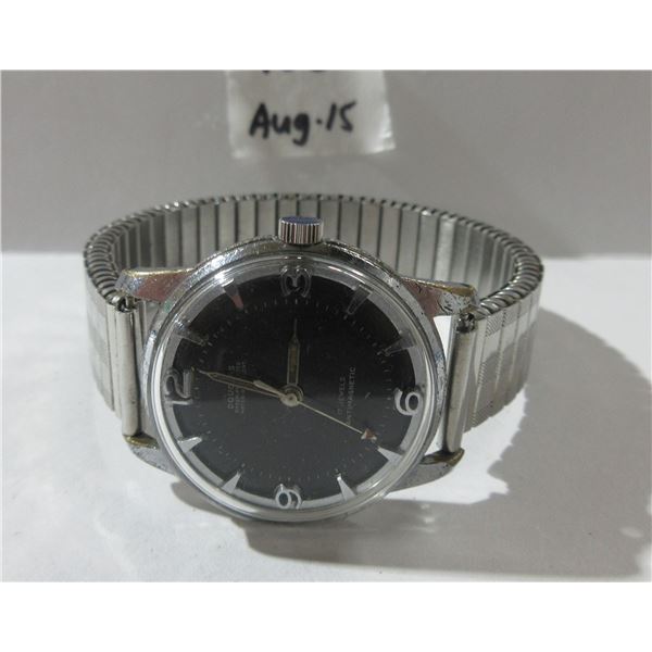 VINTAGE SWISS MADE DOUGLAS 17J, MAN WIND RUNS, 32MM