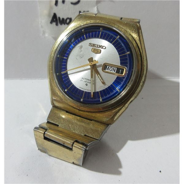 VINTAGE SEIKO 6119-8500, 21J, AUTO DAY/DATE @ 3 RUNS