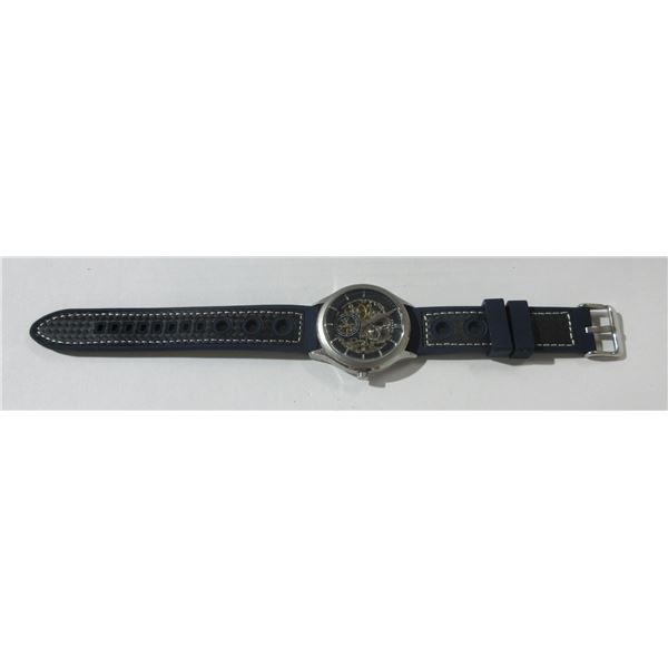 VINTAGE FOSSIL ME3020 AUTO SKELETON, RUNS