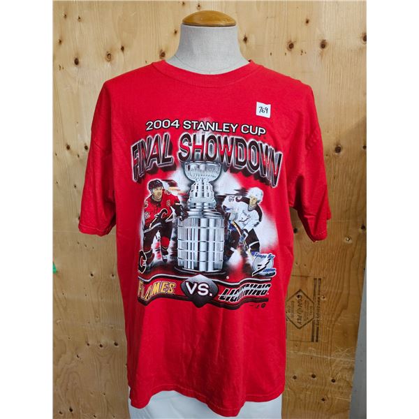 2004 Calgary Flames vs. Lightning Stanley Cup T-Shirt – Size XL