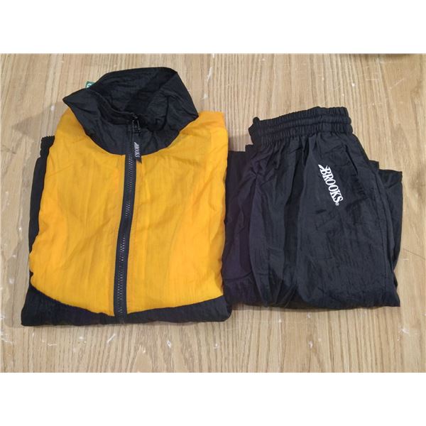 Brooks New Track Suit – Size L