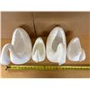 Image 3 : (4) Swan Planters.