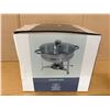 Image 3 : La Vie Chez Soi brand round stainless steel chafing dish.