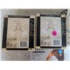 Image 2 : 3 light fixtures, new in packaging, with light bulbs