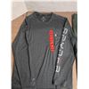 Image 3 : 2 Med shirts