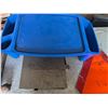 Image 4 : Mixed vehicle accessories lot, solid hitch, mini space heater, etc.