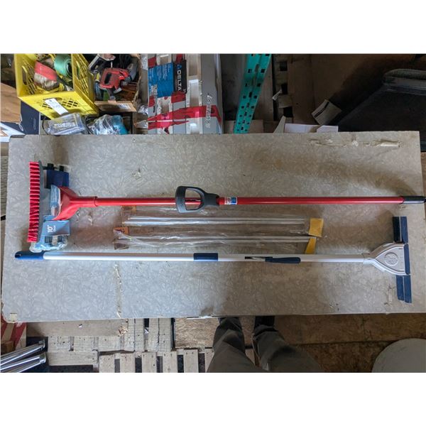 2 bee mops with new curtain rods