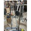 Image 7 : Merchandise Rack