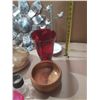 Image 4 : Collection of household items, including a Starfrit spiralizer, assorted glass and ceramic vases, an