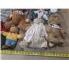 Image 4 : Vintage stuffed animals and plush toys.