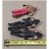 Image 3 : WWE action figures.