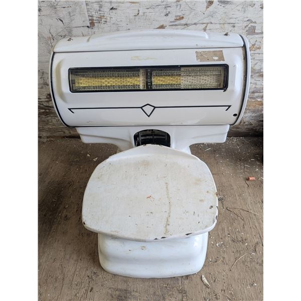 Vintage (1956) "Barnes" store scale,