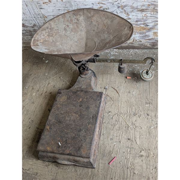 Vintage scale, "Burrow Stewart & MLNE, Hamilton ONT."
