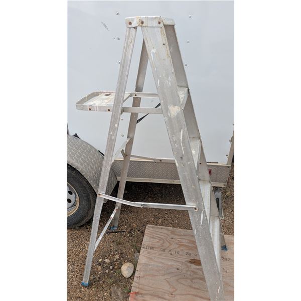 5' aluminum step ladder