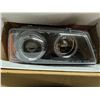 Image 2 : 2 headlight assemblies, '06 Chevy Silverado