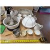 Image 11 : Lots of Misc. Items.