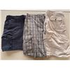 Image 1 : (3) Men's Cargo Shorts - Cream 2XL, Navy 3XL, Plaid 2XL.