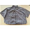 Image 2 : (2) Button Up Short Sleeves Shirt - (1) Dickies 3XL and (1) George Classic 2XL.