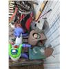 Image 2 : Mixed pallet lot- golf bag with clubs, skis, etc.
