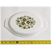 Image 2 : Vintage Pyrex Spring Blossom Casserole Dish Cover, (2) Vintage Milk Glass Casserole Dishes
