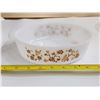 Image 4 : Vintage Pyrex Spring Blossom Casserole Dish Cover, (2) Vintage Milk Glass Casserole Dishes