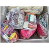 Image 2 : 22g Rubbermaid Tote w/ Rug Hooking Yarn/Supplies