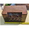 Image 2 : Vintage Radio (for Décor or Parts)