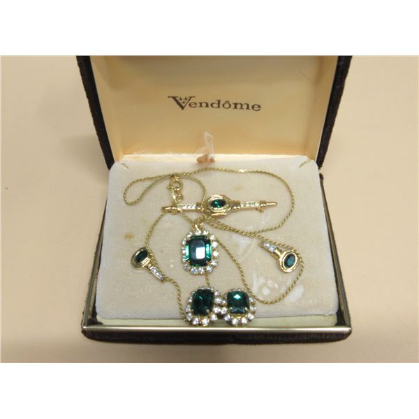 Vendome Gold Tone Jewelry Set (emerald green)