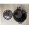 Image 2 : Small crock, 7" diameter, 5" tall