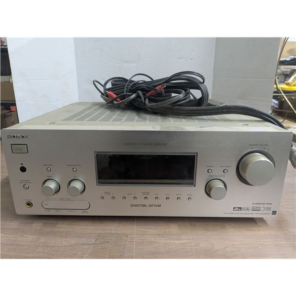 Sony AMP,7 channel, am/fm radio, with remote and cables