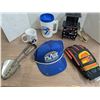 Image 1 : Mixed lot- decor and collectibles