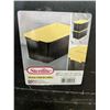 Image 3 : 189L Sterlite bin, cracked lid