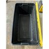 Image 4 : 189L Sterlite bin, cracked lid