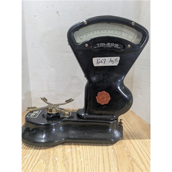 Vintage Toledo scale, no tray