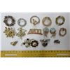 Image 1 : Lot of Brooches