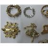 Image 5 : Lot of Brooches