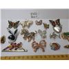 Image 5 : Lot of Brooches