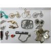 Image 3 : Lot of Brooches