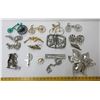 Image 6 : Lot of Brooches