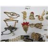 Image 2 : Lot of Brooches