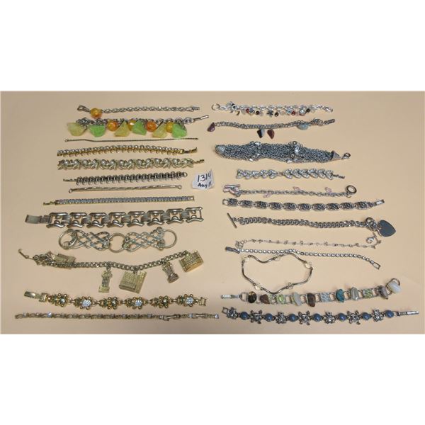 Lot of Fashion Bracelet