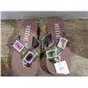 Image 6 : Under Armour Youth 5Y Shoes and Womens Size S Sandals