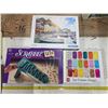Image 1 : 2 puzzels and scrabble game