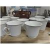 Image 2 : Kitchenware- storage jars, cups, etc. in 68L tote, no lid