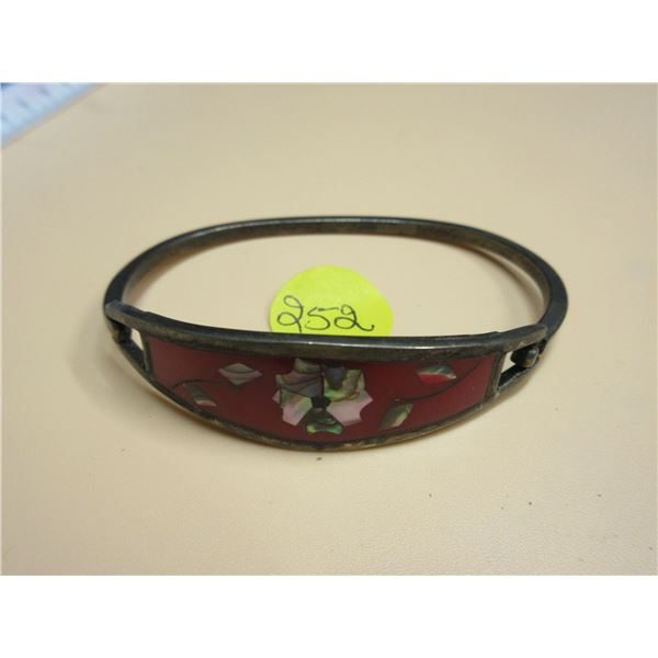 Beautiful mexico silver bracelet- cannot verfity the authenticity
