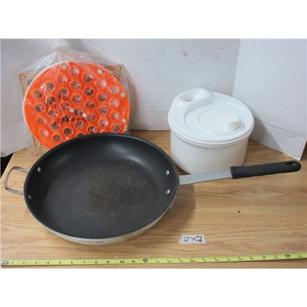 Salad Spinners, Pasta Makers, and Lagostina Frying Pan 14.5''