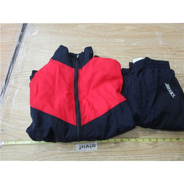 Brooks Matching Tracksuit Mens S (Jacket Still Has Tags On)