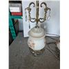 Image 3 : 2 vintage lamps with no shades-works- tested